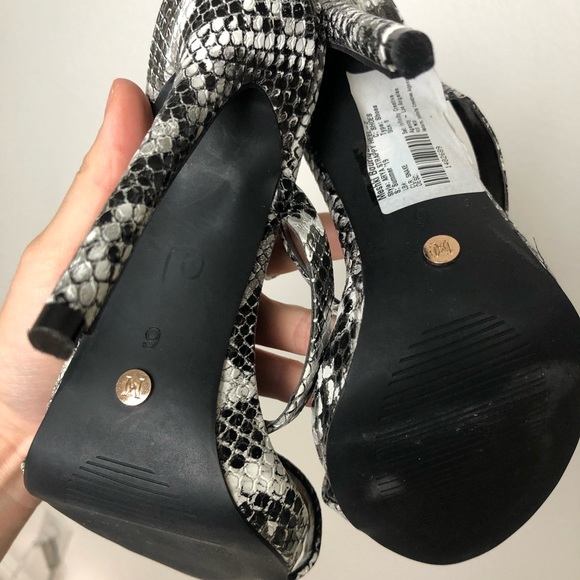 Meshki Arya black snake print strappy heels - Picture 4 of 6